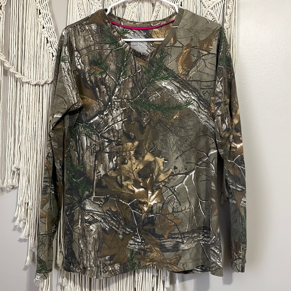 Women’s Camo Long Sleeve